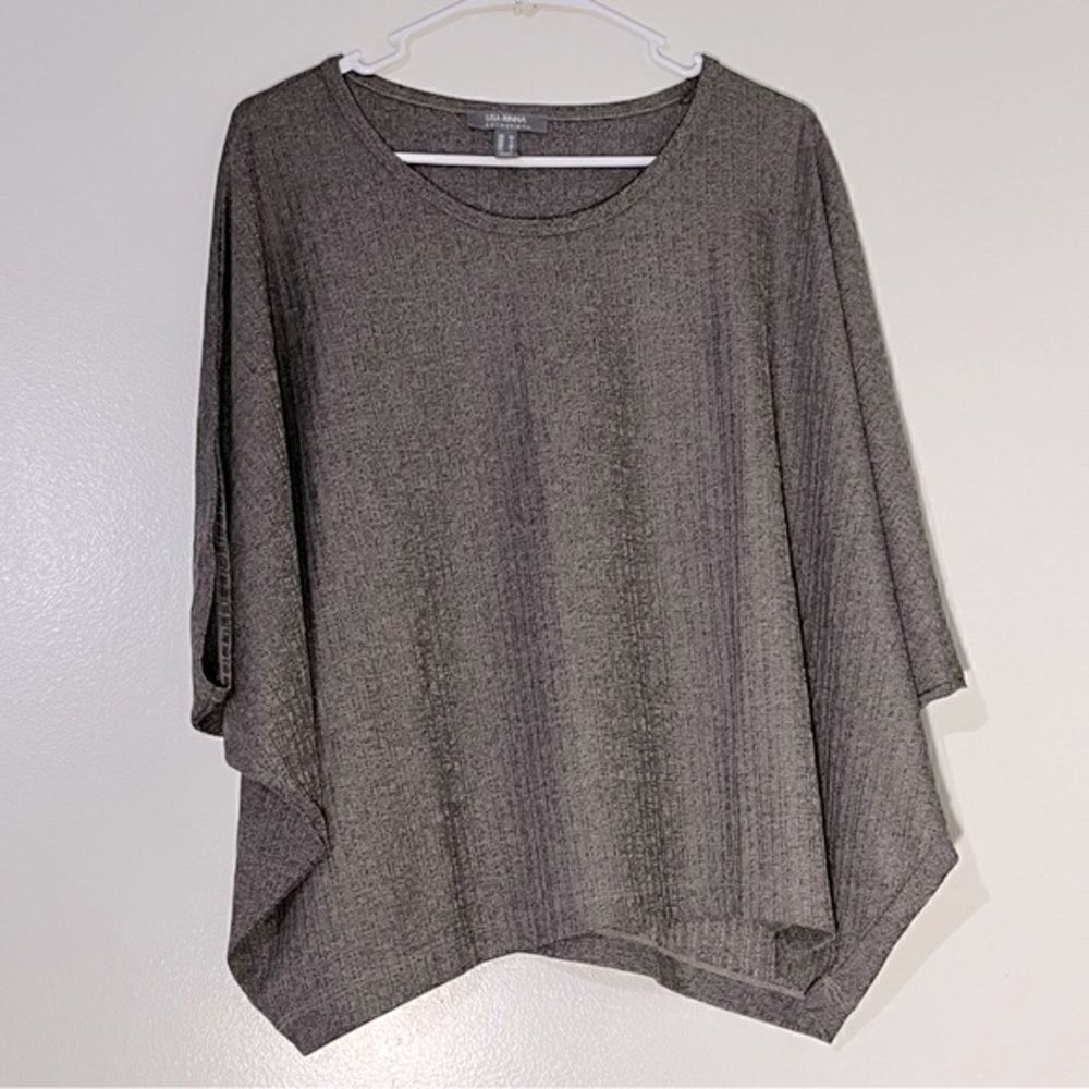 Lisa
Rinna Collection Round-Neck Batwing Top - Picture 4 of 6